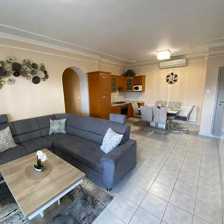 בית אירוח Sarga-kek Haz *