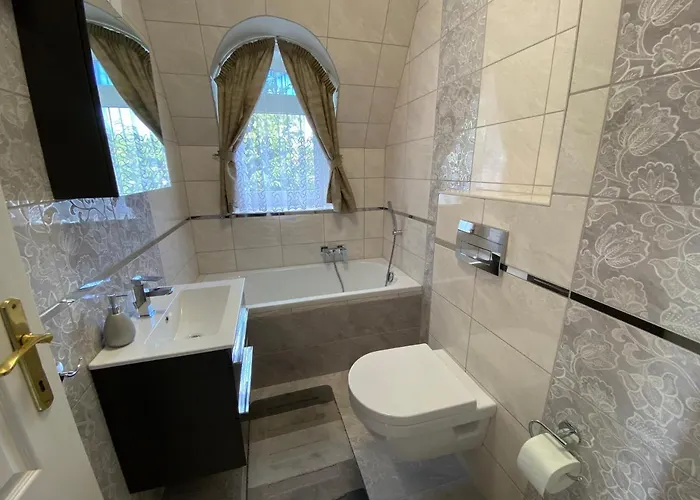 Ubytování v soukromí Sarga-kek Haz Vonyarcvashegy