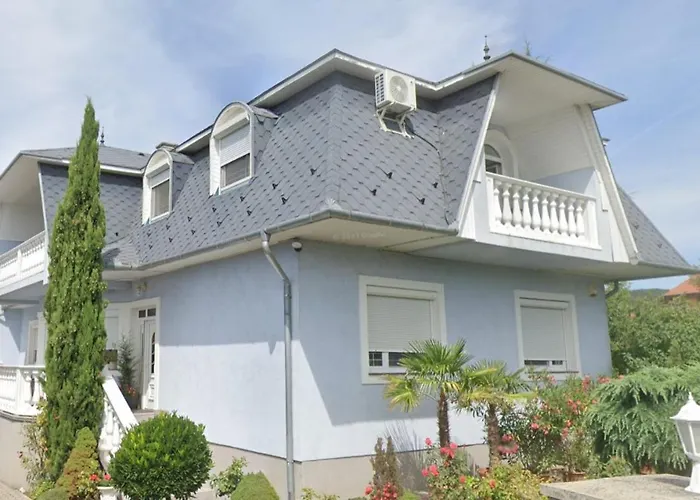 בית אירוח Sarga-kek Haz *