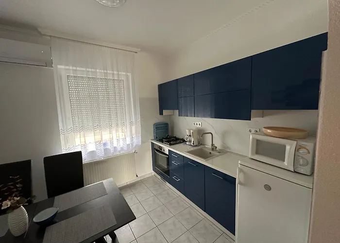 Sarga-kek Haz Ubytování v soukromí Vonyarcvashegy